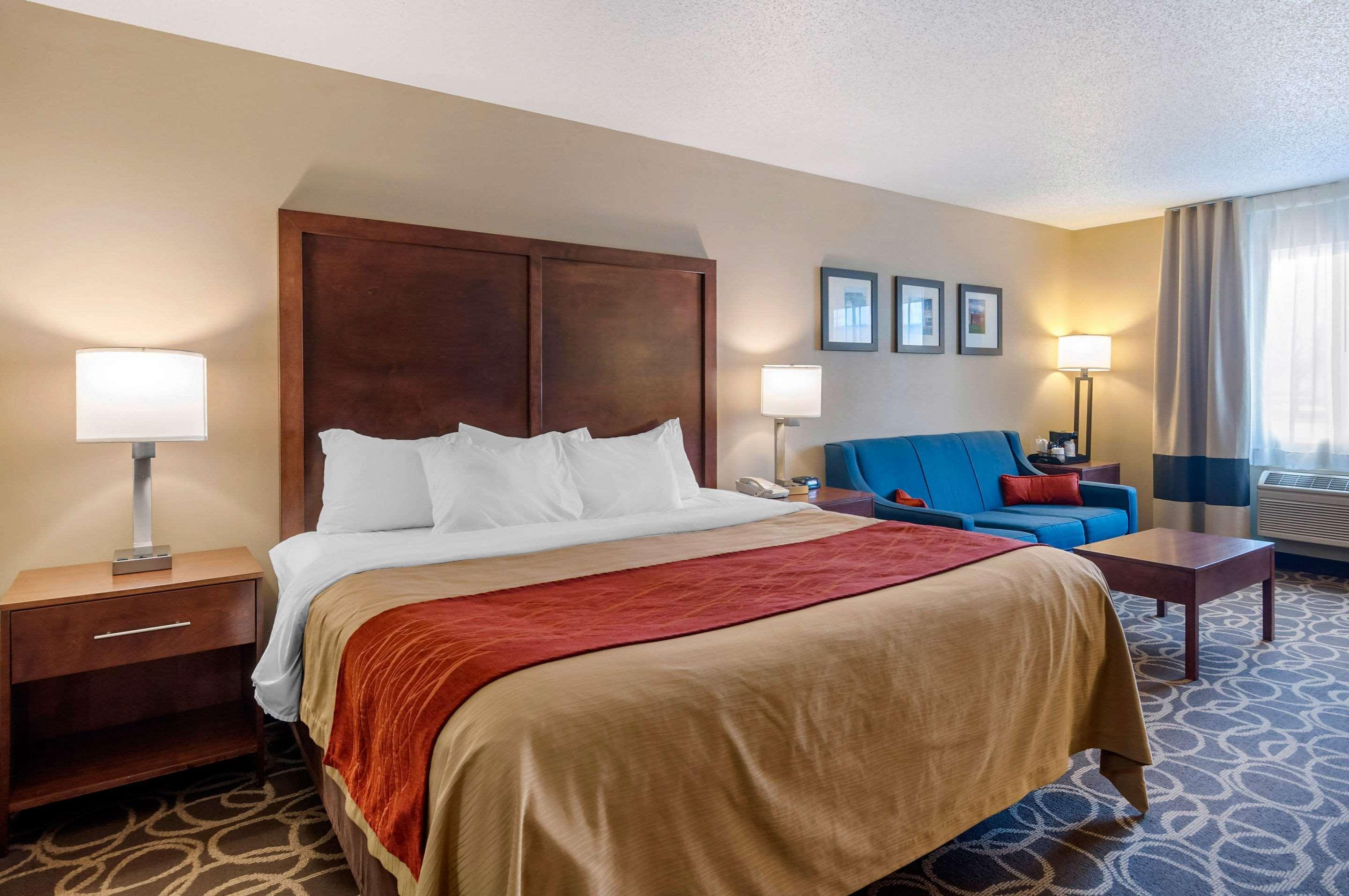 Comfort Inn Dyersville Near The Field Of Dreams מראה חיצוני תמונה